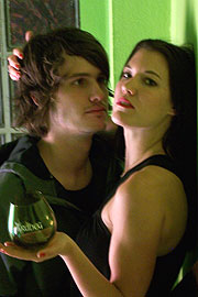 Johannes (LVMH Promoteam) und Sabine Beger (stylebooker.com) mit Ardbeg Supernova(©Foto: Marikka-Laila Maisel)